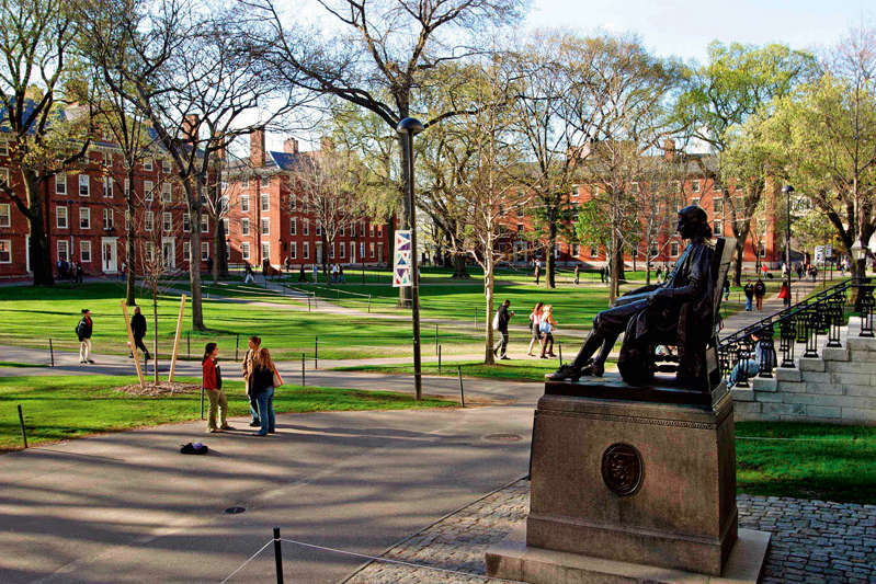Harvard encerrará investimentos em combustíveis fósseis