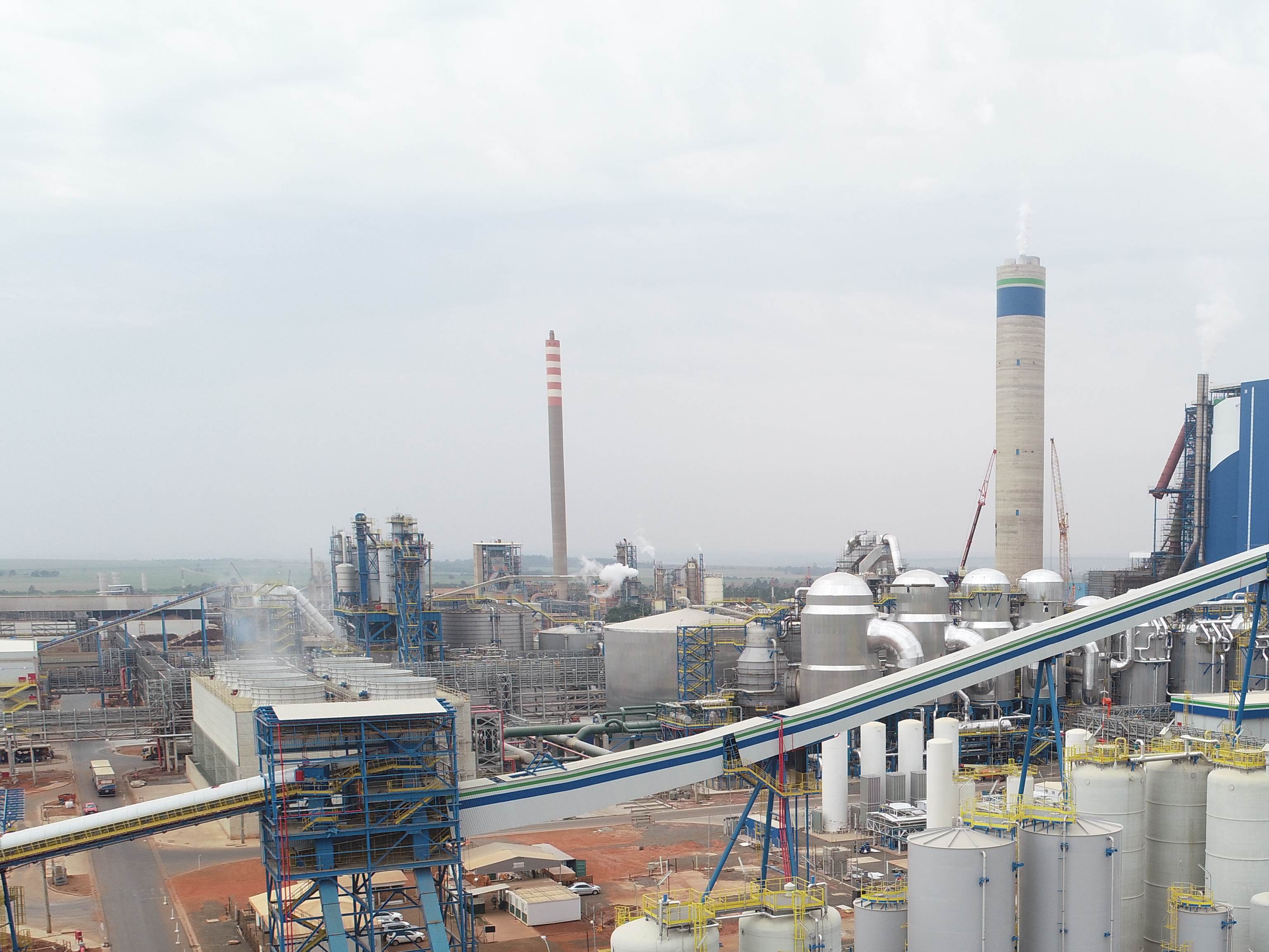 Nouryon apoia a expansão da fábrica de celulose da Bracell no Brasil com seu inovador Modelo de Fabricação Integrado