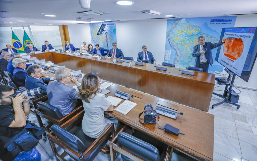 Paulo Artaxo e a Emergência Climática: Ciência no centro das decisões do Governo Brasileiro